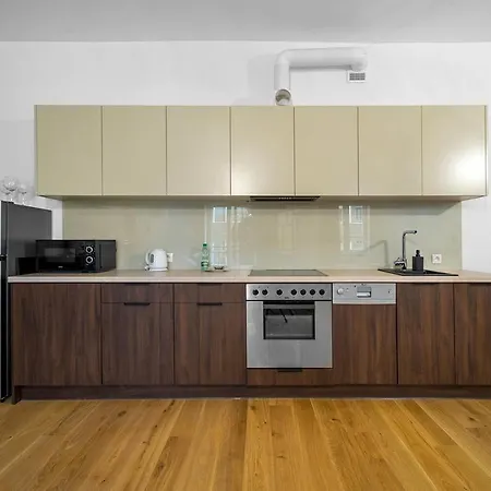 Apartment Piekna Yellow *